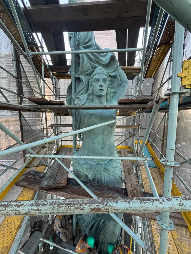 Foto trabajos realizados escultura bronce