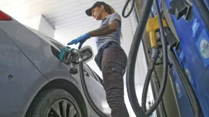 Se desploma la venta de combustibles: cayó 2,9% respecto de julio