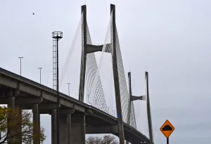 Postergaron de nuevo apertura de sobres para privatización de rutas, entre ellas la del puente Rosario-Victoria
