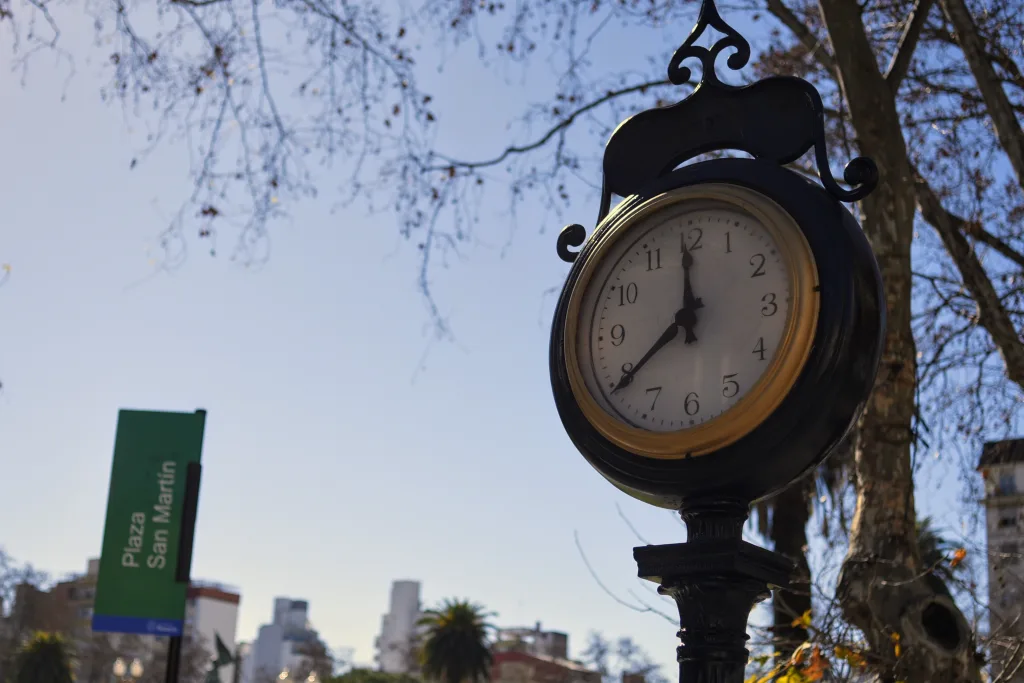 Reloj Plaza San Martin