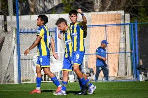 La reserva del Canalla anda derecha: Central hizo pata ancha en la Villa Olímpica y derrotó 3-1 a Vélez