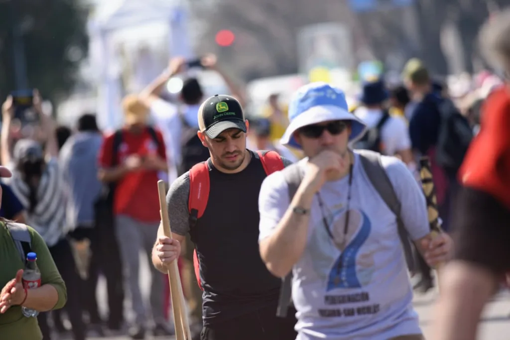 Arrancó la 30ª peregrinación a San Nicolás: 16 horas de caminata con fe
