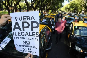 taxis uber app aplicaciones ilegales
