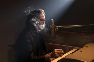 Charly García y Sting la rompen: ya está disponible en las plataformas la versión de “In the city” que grabaron juntos