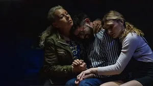 “Como en casa”: una mirada artística y humana, desde el teatro, sobre el autismo, las familias y la inclusión