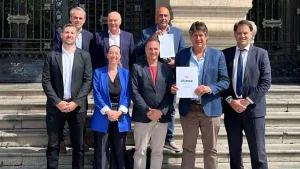 Funes: Firman convenio para ampliar el suministro de agua potable en zona oeste