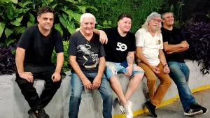 Oasis, clásico fundacional del rock local, ofrece un show y presenta un libro en el que repasa 50 años de historia