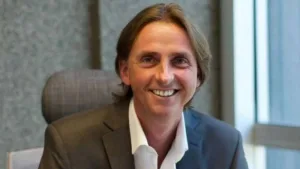 julian gonzalez candidato newells