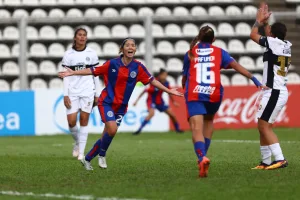 San Lorenzo disputando la Copa Libertadores femenina.