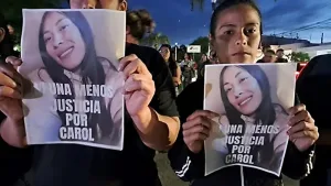 Vecinos de Reconquista marcharon con antorchas para exigir justicia por Carol Mora y Martín Blanco