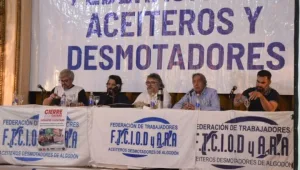 Atacan la sede de Aceiteros y entran al despacho del secretario general, Daniel Yofra