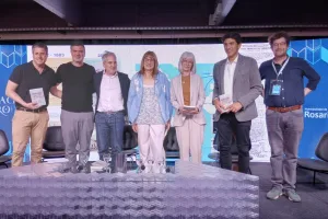 Feria Internacional del Libro: se presentó una obra histórica sobre la ciudad, por primera vez en castellano