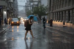 Emiten alerta amarilla por tormentas para la tarde de este viernes