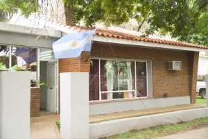 Funes: buscan cambiar el nombre de una calle para dejar de homenajear a Israel por el "genocidio en Gaza"