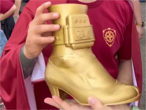 Milei, durísimo: llamó "Miss Tobillera" a Cristina y dijo que el kirchnerismo quiere la "Unión Soviética de 1917"