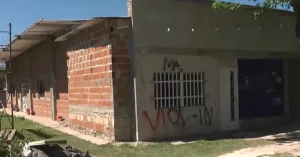 Furia popular contra un templo evangélico por denuncia de estupro y difusión de imágenes íntimas