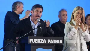 Kicillof reconoció la derrota y reivindicó el rol del peronismo: "Ni miedo, ni tristeza, ni resignación, más trabajo, más militancia"