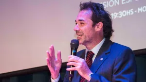 Hernán Botta: "La prioridad será formar un equipo competitivo, Newell's merece estar en otro lugar"