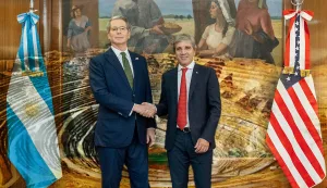 "No piden nada a cambio": The Wall Street Journal desmiente a Caputo y dice que negocia mayor acceso de EE.UU. al uranio argentino