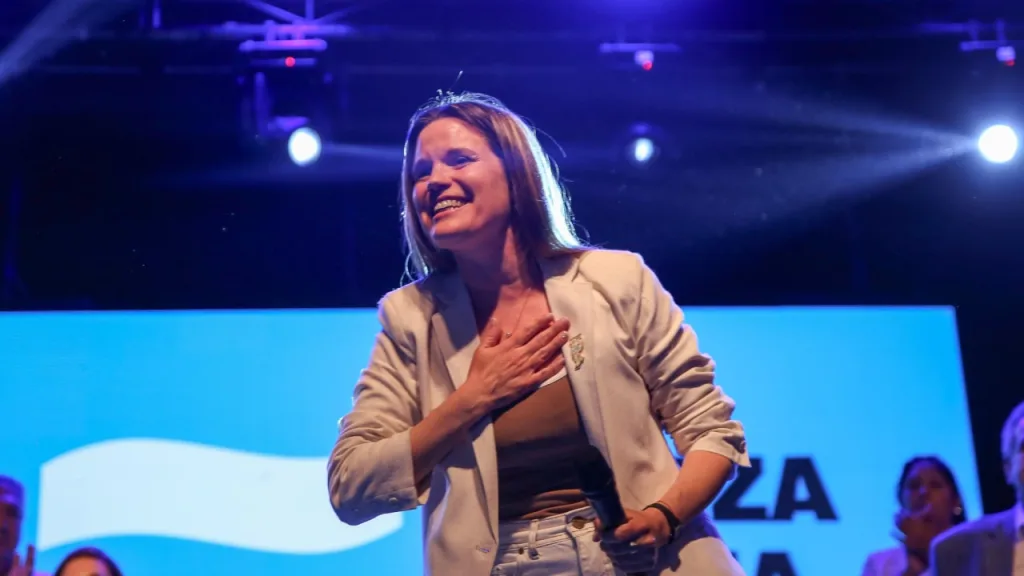 Caren Tepp: “Yo no soy la mujer de nadie, pero Pullaro es el gobernador de Milei”