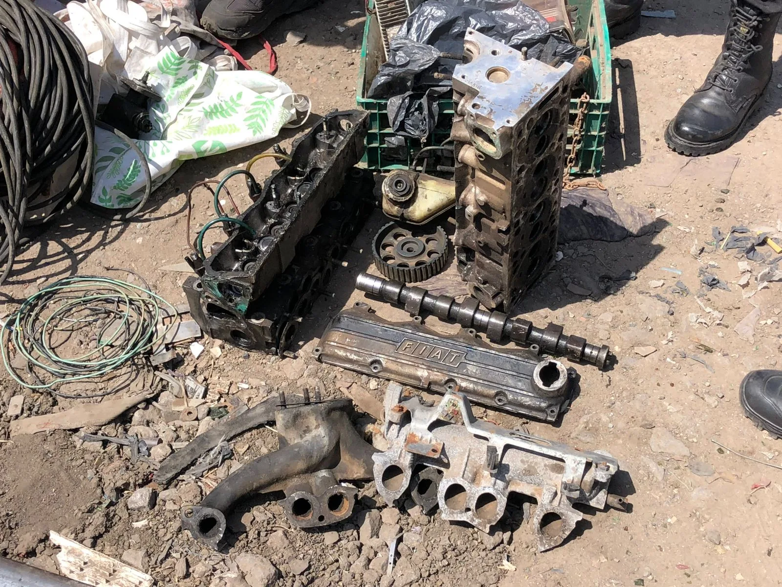 Detienen a una persona que no pudo justificar autopartes y cables hallados en su chatarrería de la zona oeste de Rosario