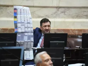 Reapareció Kueider desde Paraguay y vinculó su detención con la implementación de la BUP