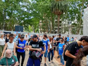 Madres, Hijos y Nietes hacen la ronda y celebran el Día de los Derechos Humanos