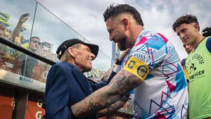 Nadie se lo quiso perder: el plantel de Central se trasladó a la Bombonera para rendirle homenaje a Miguel Russo