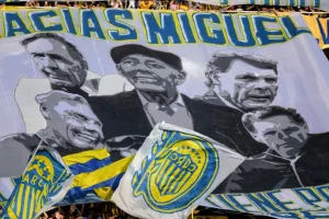Miguelo eterno: Central le rindió un sentido y emocionante homenaje a Russo