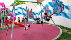 renovada plaza Yugoslavia de Arijón y Moreno