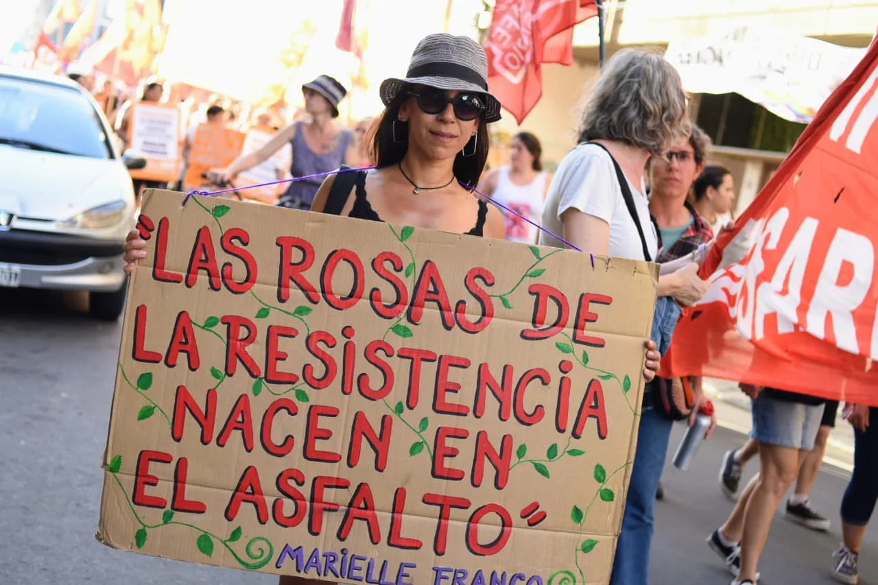 Un reclamo contra los femicidios que se renueva, y es cada vez más fuerte: masiva marcha del 25N en Rosario
