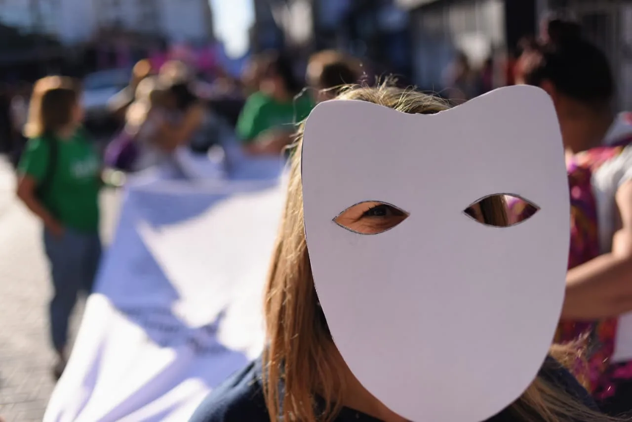 Un reclamo contra los femicidios que se renueva, y es cada vez más fuerte: masiva marcha del 25N en Rosario