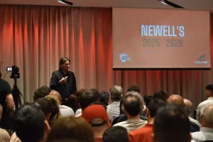 Julián González presentó su proyecto para Newell’s y adelantó que el 27 de noviembre presentará su equipo de conducción de fútbol