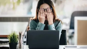 Crisis del bienestar laboral: el 92% de los argentinos presenta signos de agotamiento emocional