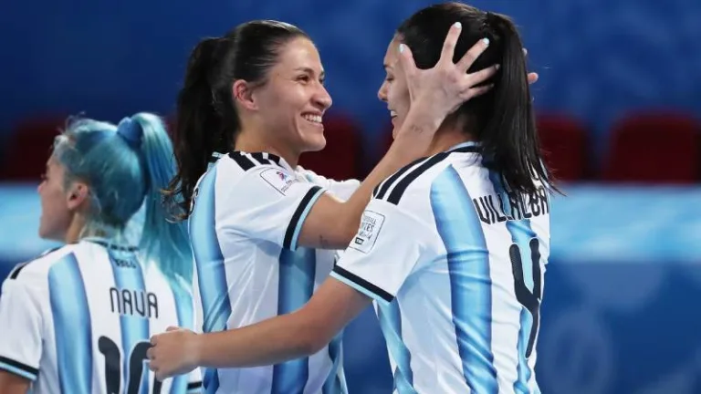 Ana Ontiveros, primer gol en la historia de los Mundiales femeninos de futsal
