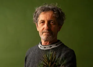 Chachi Verona inaugura "Caja de luz. Dibujos y pinturas", una vasta muestra plástica en el Centro Cultural Contraviento