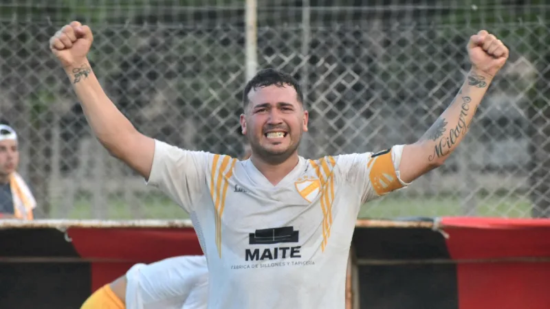 Caio Escobar, símbolo de Pablo VI campeón de la Rosarina 2025