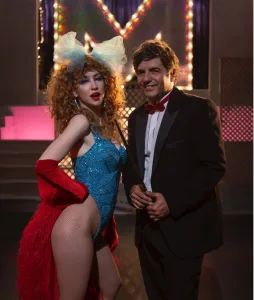 Netflix filtró algunas fotos del rodaje de la biopic de Moria Casán que revolucionaron las redes sociales  