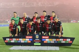 Uno x Uno leproso: Cocoliso, Espínola y Cuesta, destacados en un equipo de rendimiento aceptable