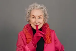La escritora Margaret Atwood aseguró que la última dictadura cívico-militar en Argentina inspiró “El cuento de la criada”