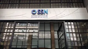 Galeno, bajo presión: investigan un rojo de $13.000 millones y congelan sus activos