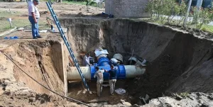 Entre Ríos: fuerte explosión de un caño en Paraná dejó dos operarios heridos