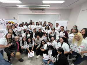 Se abren rutas para las mujeres: se recibieron las primeras camioneras