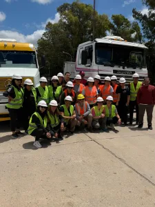 Se abren rutas para las mujeres: se recibieron las primeras camioneras