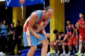 Doble festejo para el Suizo: Tiro ganó a primera hora y después deliró por el ascenso en la trasnoche