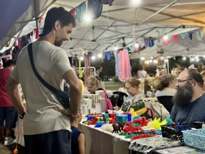 Economía Social: más de 200 emprendimientos rosarinos estarán presentes en las Colectividades del Tricentenario