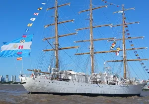 La Fragata Libertad completó su 53° viaje y desató la emoción en Buenos Aires