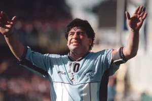 El recuerdo de los clubes donde jugó Maradona, a cinco años de su partida