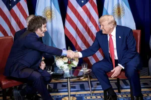 En medio de la reestructuración del Gabinete, Javier Milei vuelve a Estados Unidos y se reencontrará con Trump