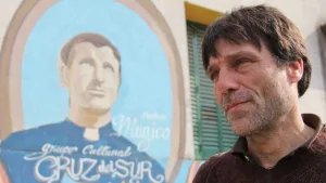 Operativo desmedido: liberaron al padre Paco, que había sido detenido en la marcha de los jubilados